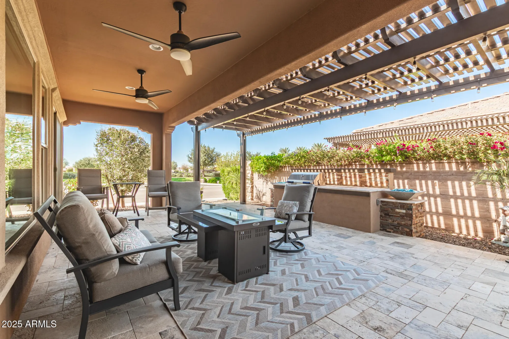 Property Slideshow image 34 of 48 | 724 e snowy farm dr, Queen Creek, AZ, 85140