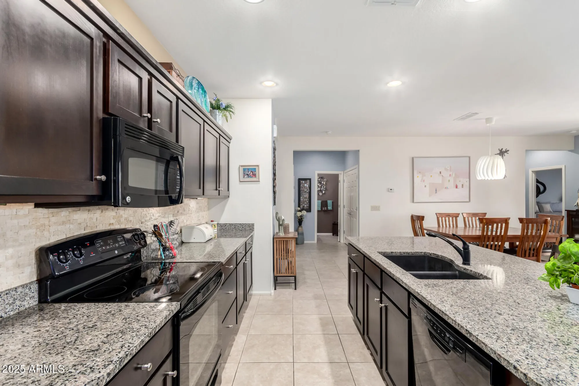 Property Slideshow image 13 of 59 | 4897 w posse dr, Eloy, AZ, 85131