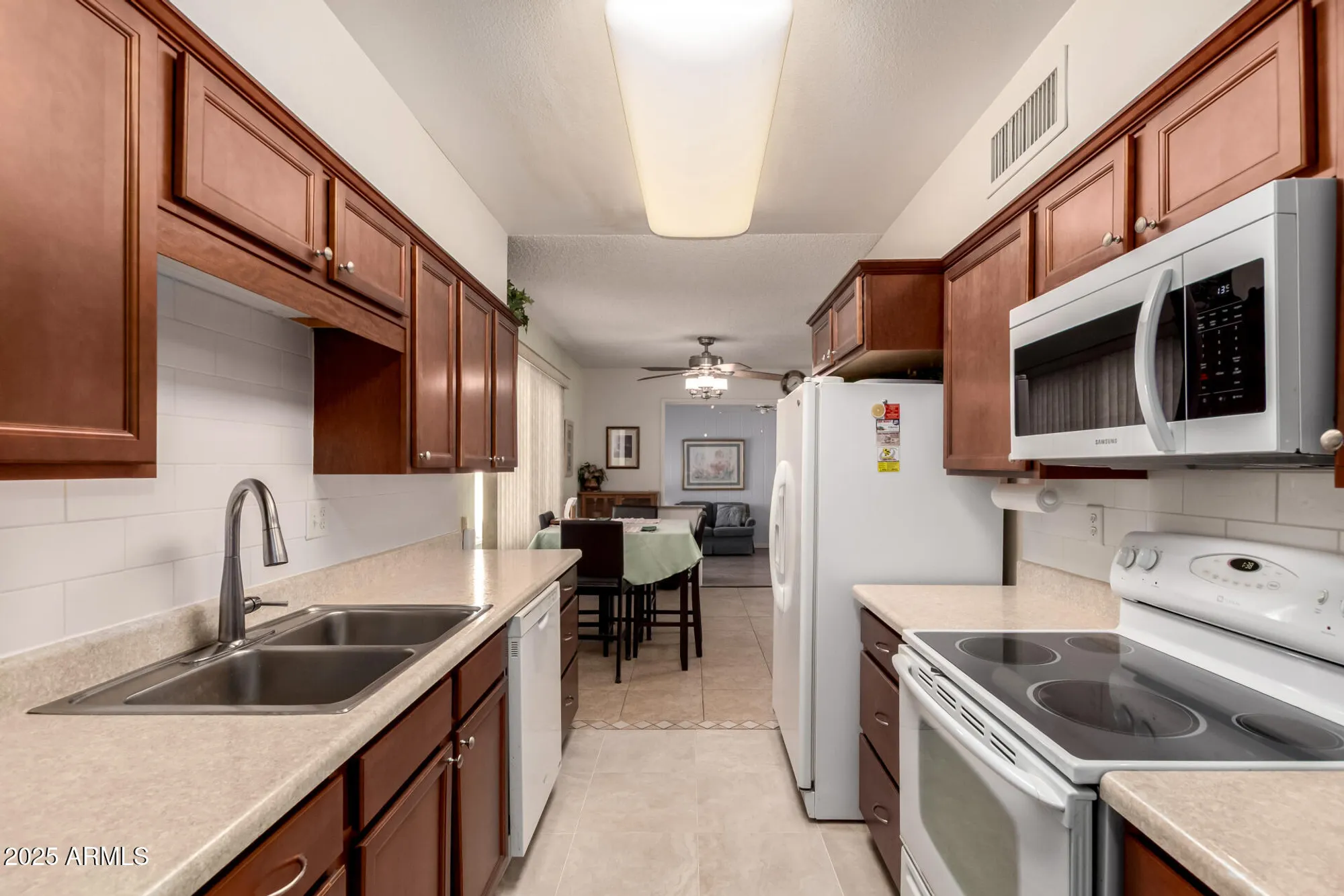 Property Slideshow image 9 of 33 | 13412 w desert glen dr, Sun City West, AZ, 85375