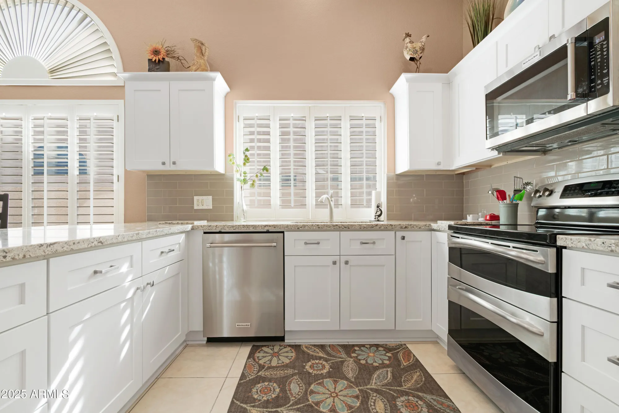 Property Slideshow image 12 of 44 | 20131 n 92nd ave, Peoria, AZ, 85382