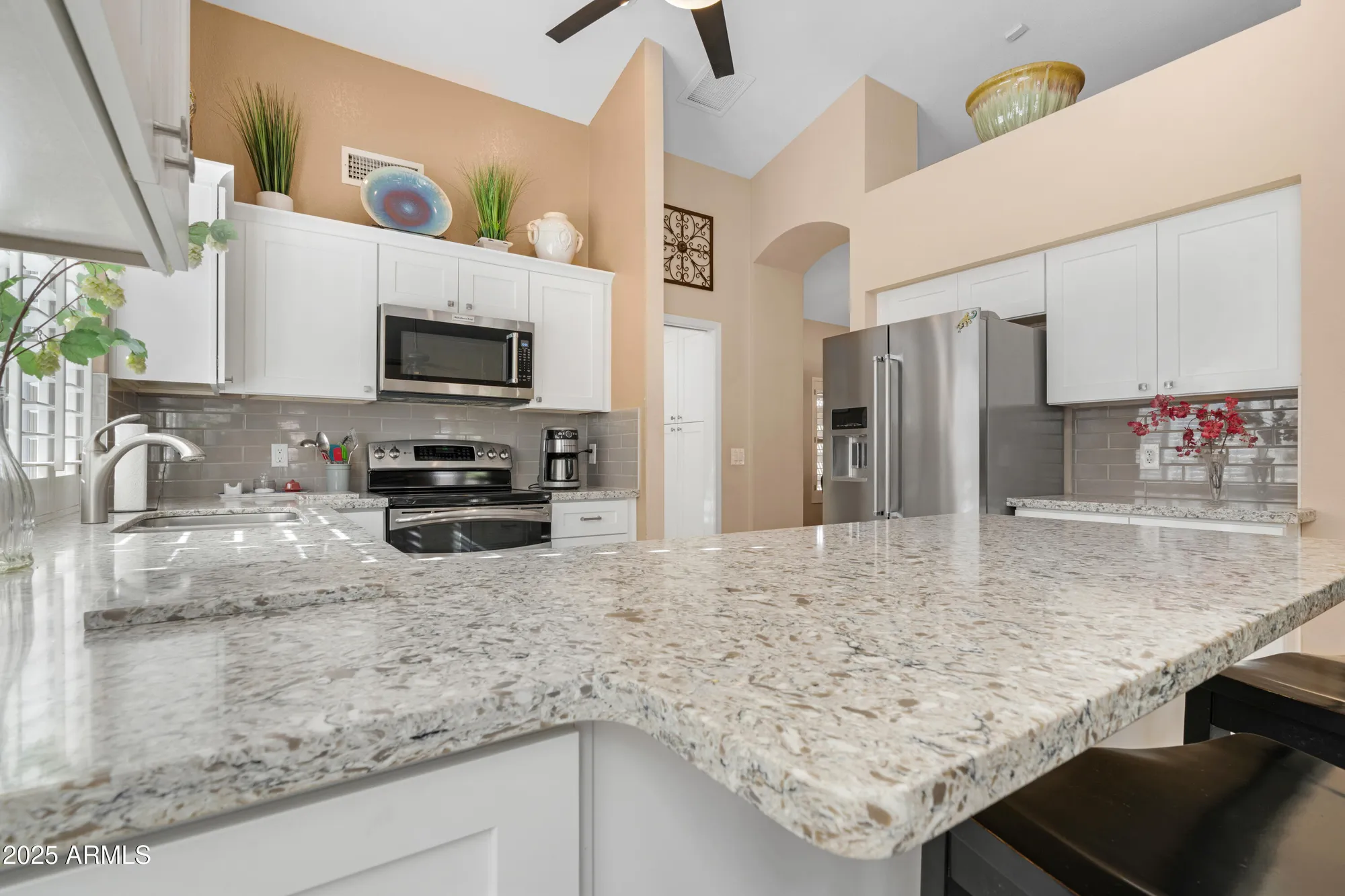 Property Slideshow image 11 of 44 | 20131 n 92nd ave, Peoria, AZ, 85382