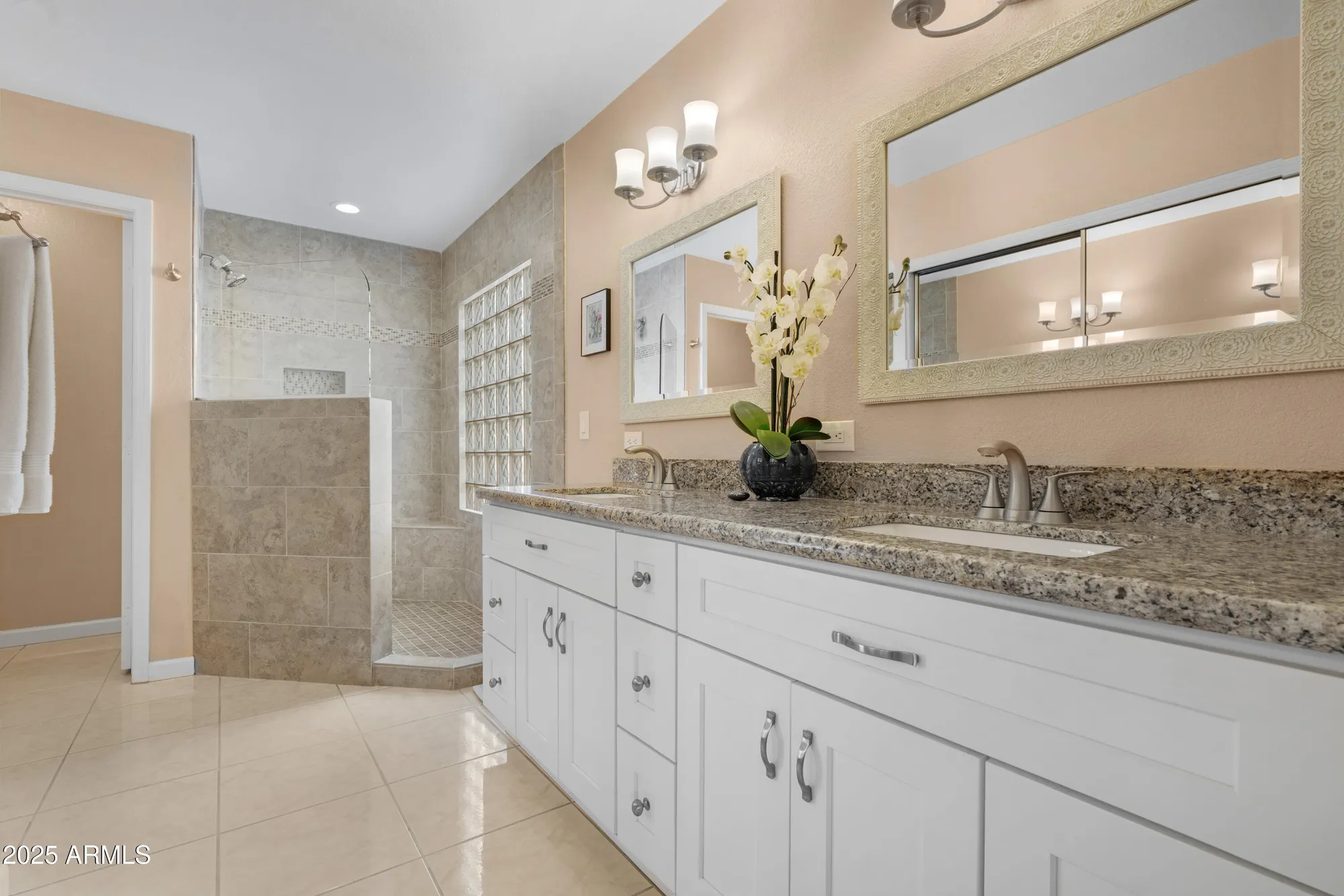 Property Slideshow image 23 of 44 | 20131 n 92nd ave, Peoria, AZ, 85382