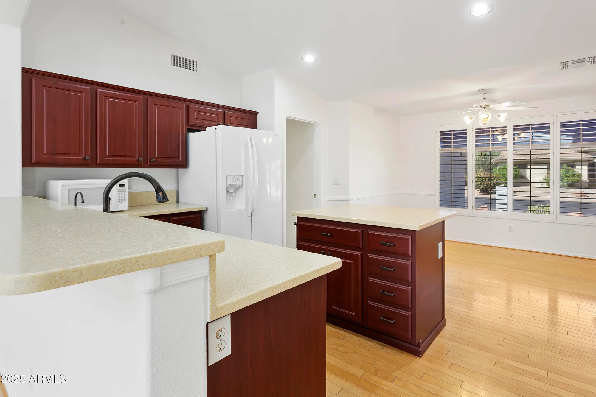 Property Slideshow image 6 of 25 | 23811 s berrybrook dr, Sun Lakes, AZ, 85248