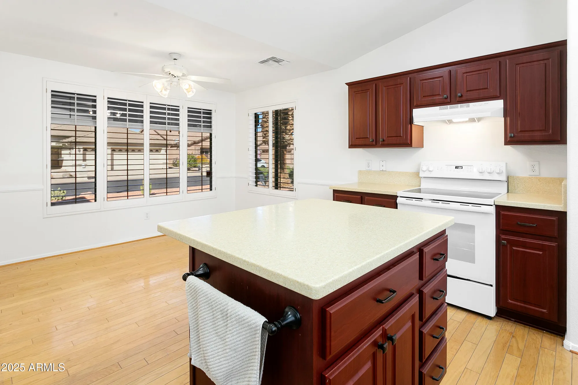 Property Slideshow image 8 of 25 | 23811 s berrybrook dr, Sun Lakes, AZ, 85248