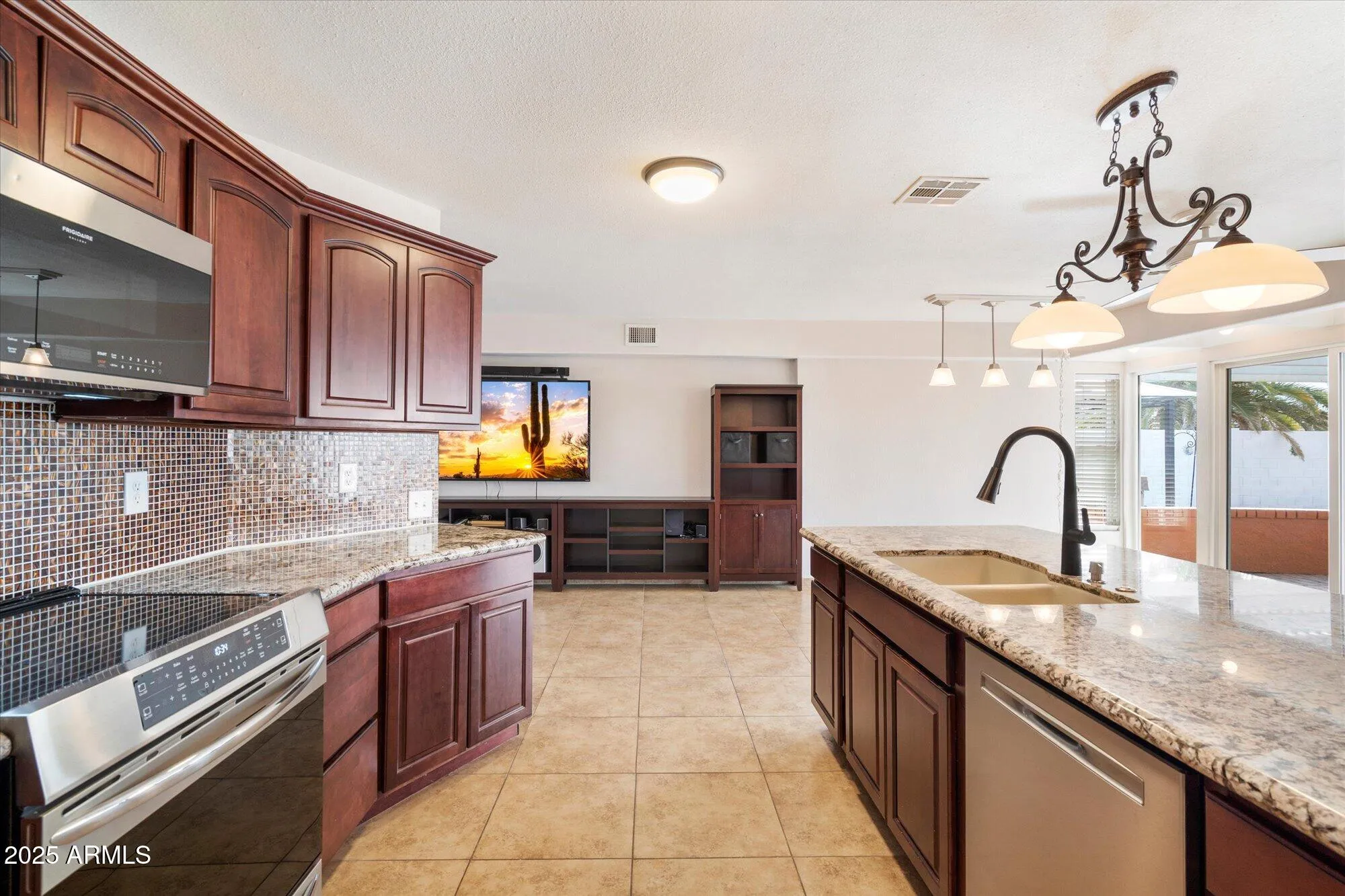 Property Slideshow image 9 of 31 | 13637 w pyracantha dr, Sun City West, AZ, 85375