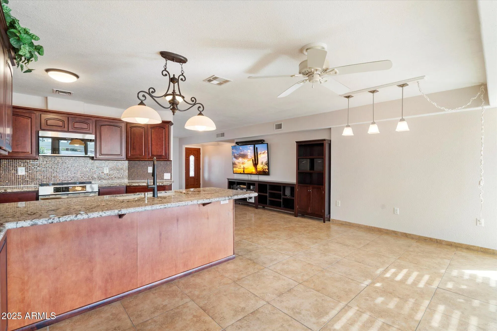 Property Slideshow image 10 of 31 | 13637 w pyracantha dr, Sun City West, AZ, 85375