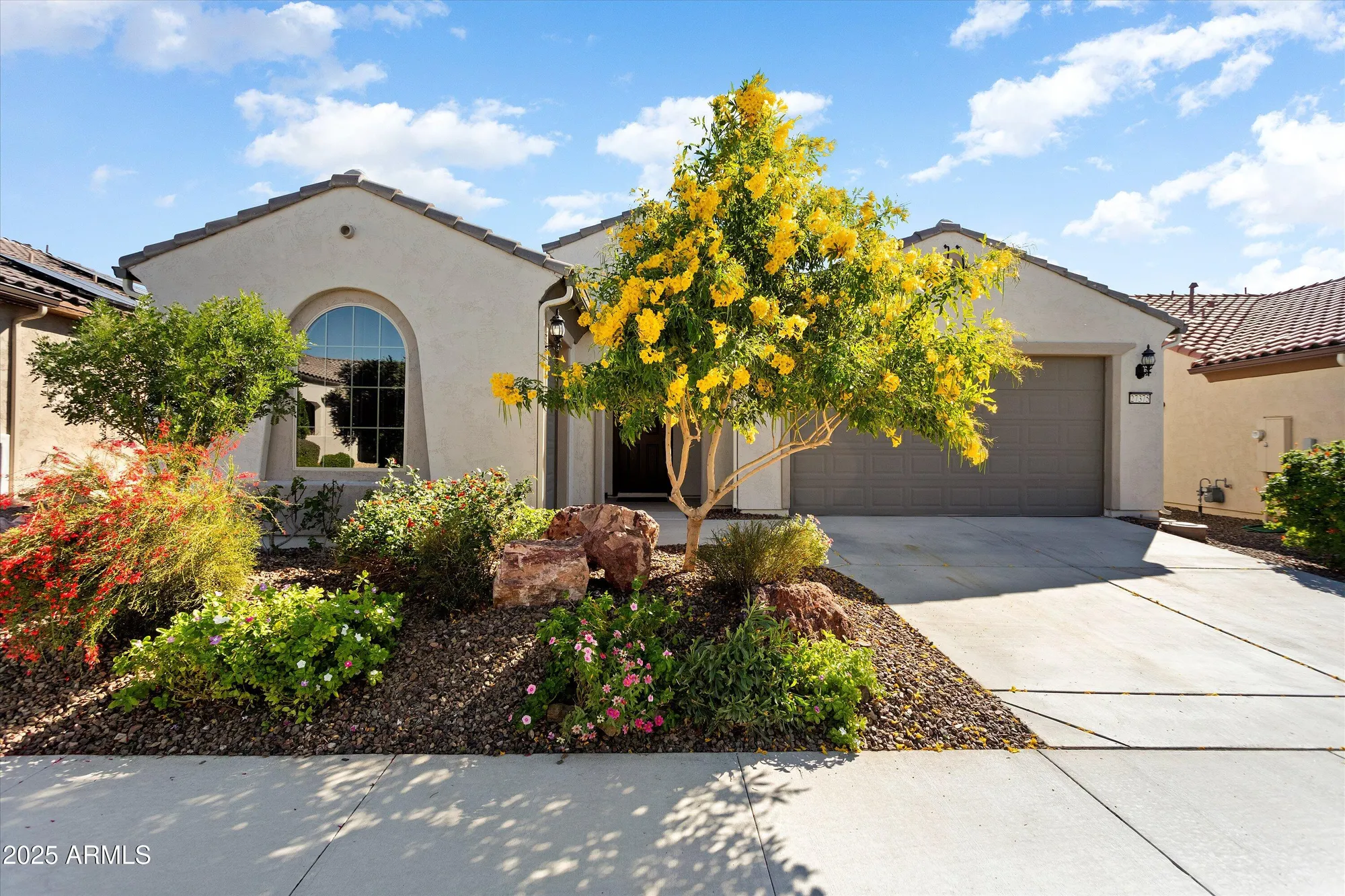 Property Slideshow image 2 of 42 | 27375 w wahalla ln, Buckeye, AZ, 85396