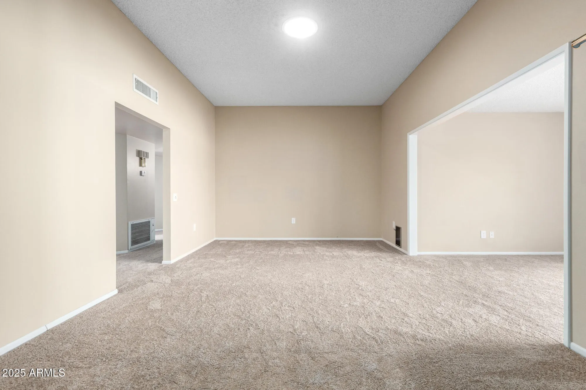 Property Slideshow image 9 of 32 | 10544 w pineaire dr, Sun City, AZ, 85351