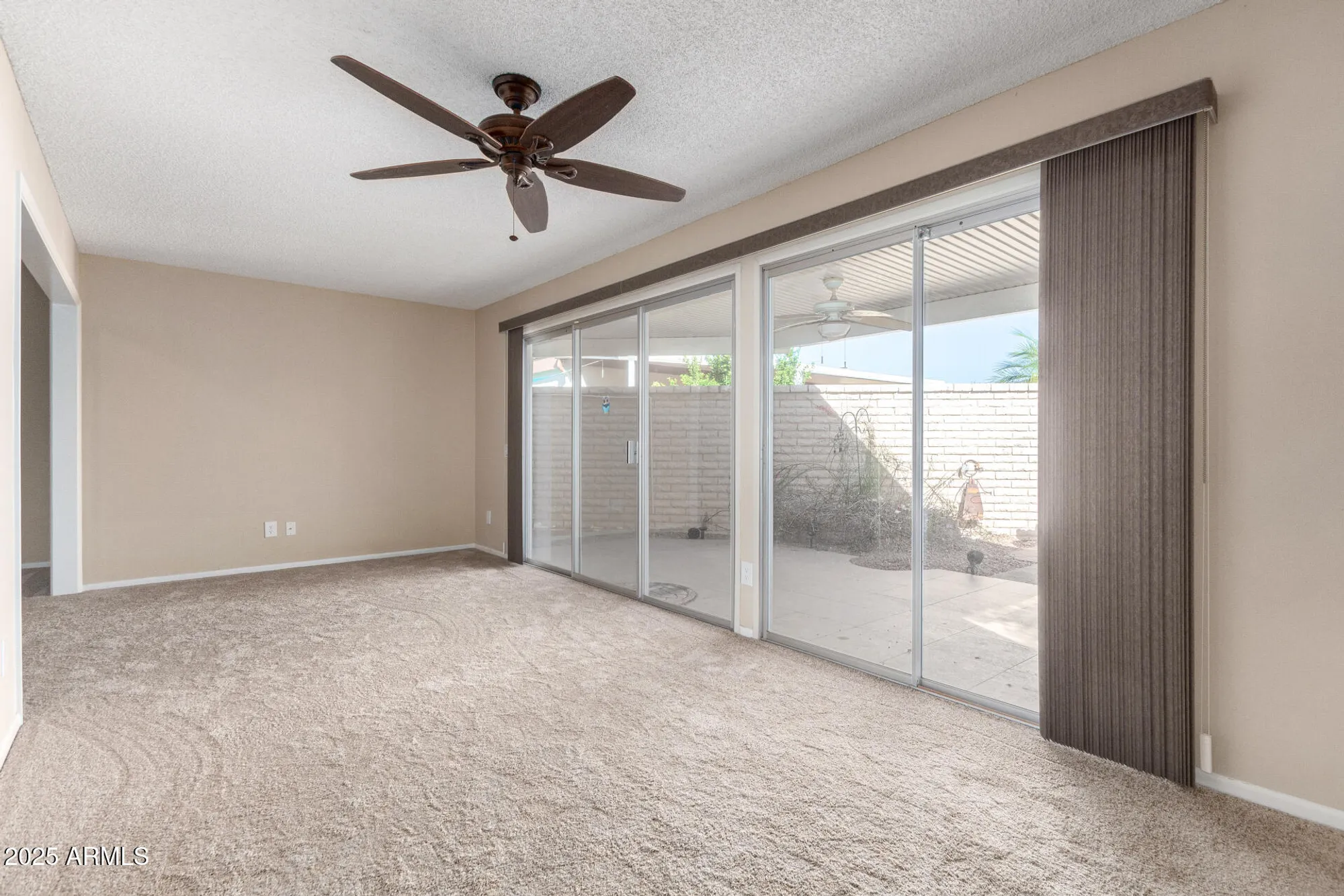 Property Slideshow image 14 of 32 | 10544 w pineaire dr, Sun City, AZ, 85351