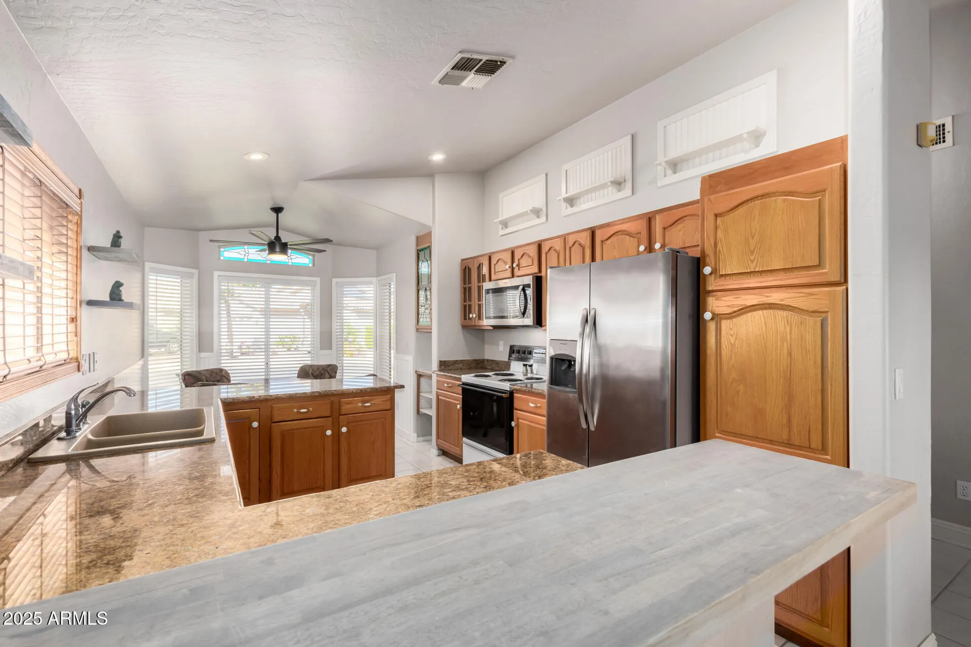Property Slideshow image 9 of 39 | 12841 s 46th st, Phoenix, AZ, 85044