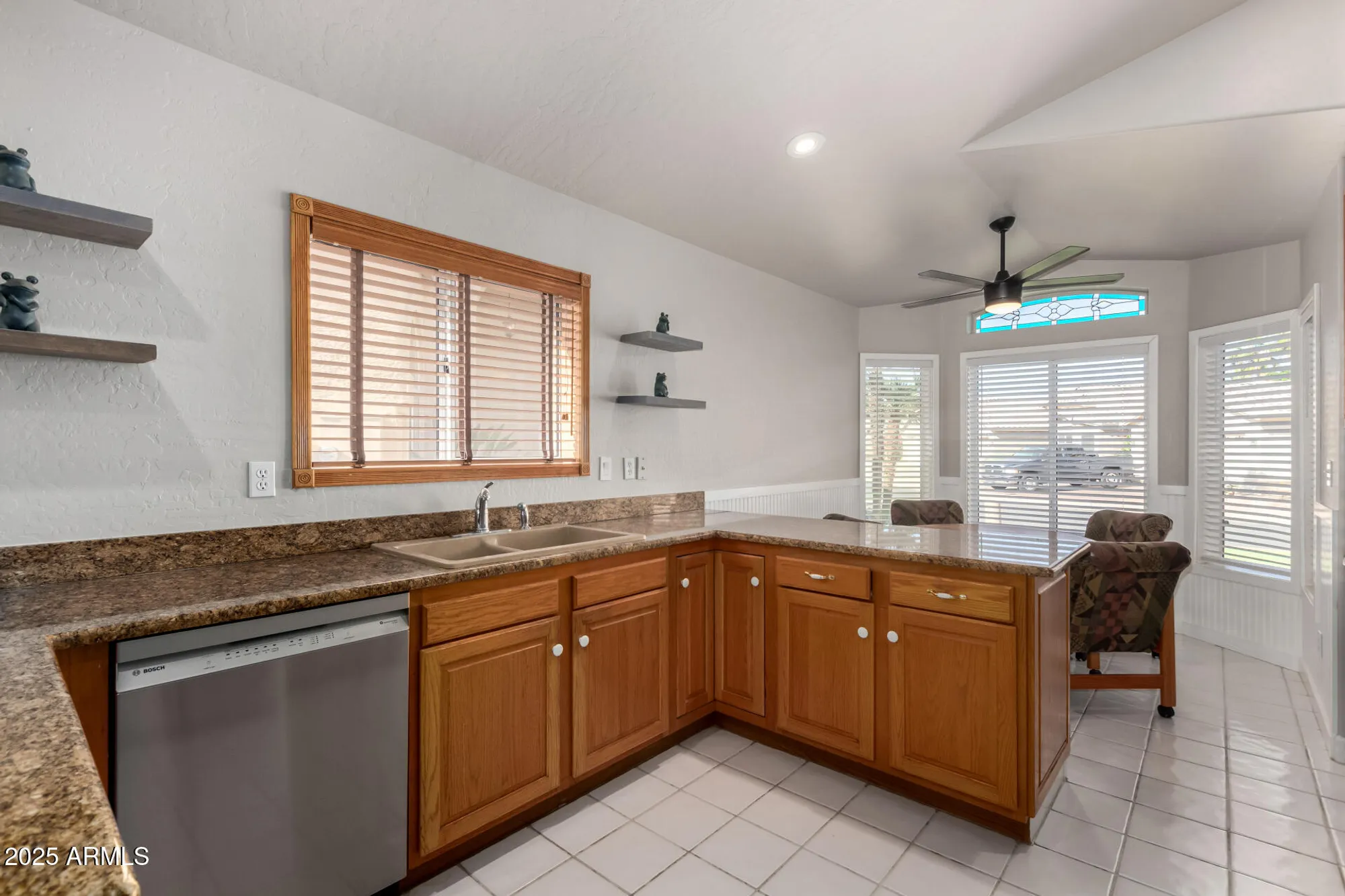 Property Slideshow image 10 of 39 | 12841 s 46th st, Phoenix, AZ, 85044