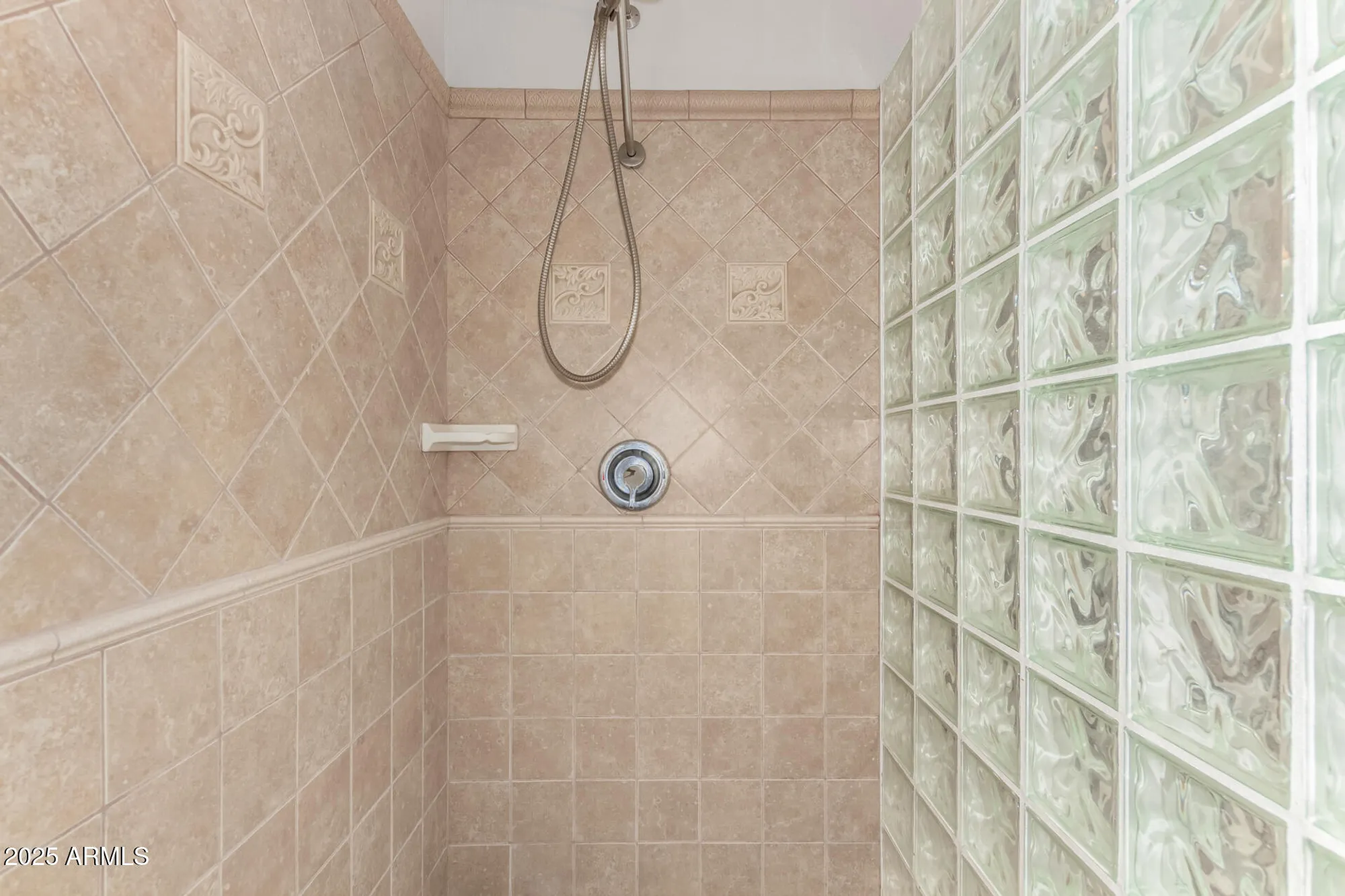 Property Slideshow image 19 of 39 | 12841 s 46th st, Phoenix, AZ, 85044