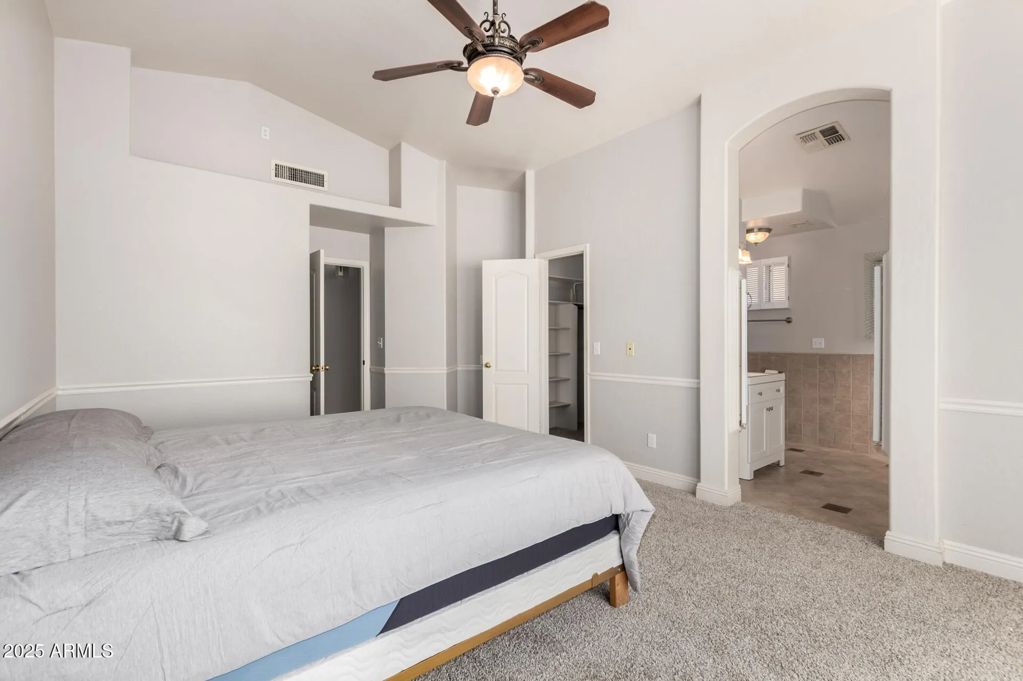 Property Slideshow image 15 of 39 | 12841 s 46th st, Phoenix, AZ, 85044