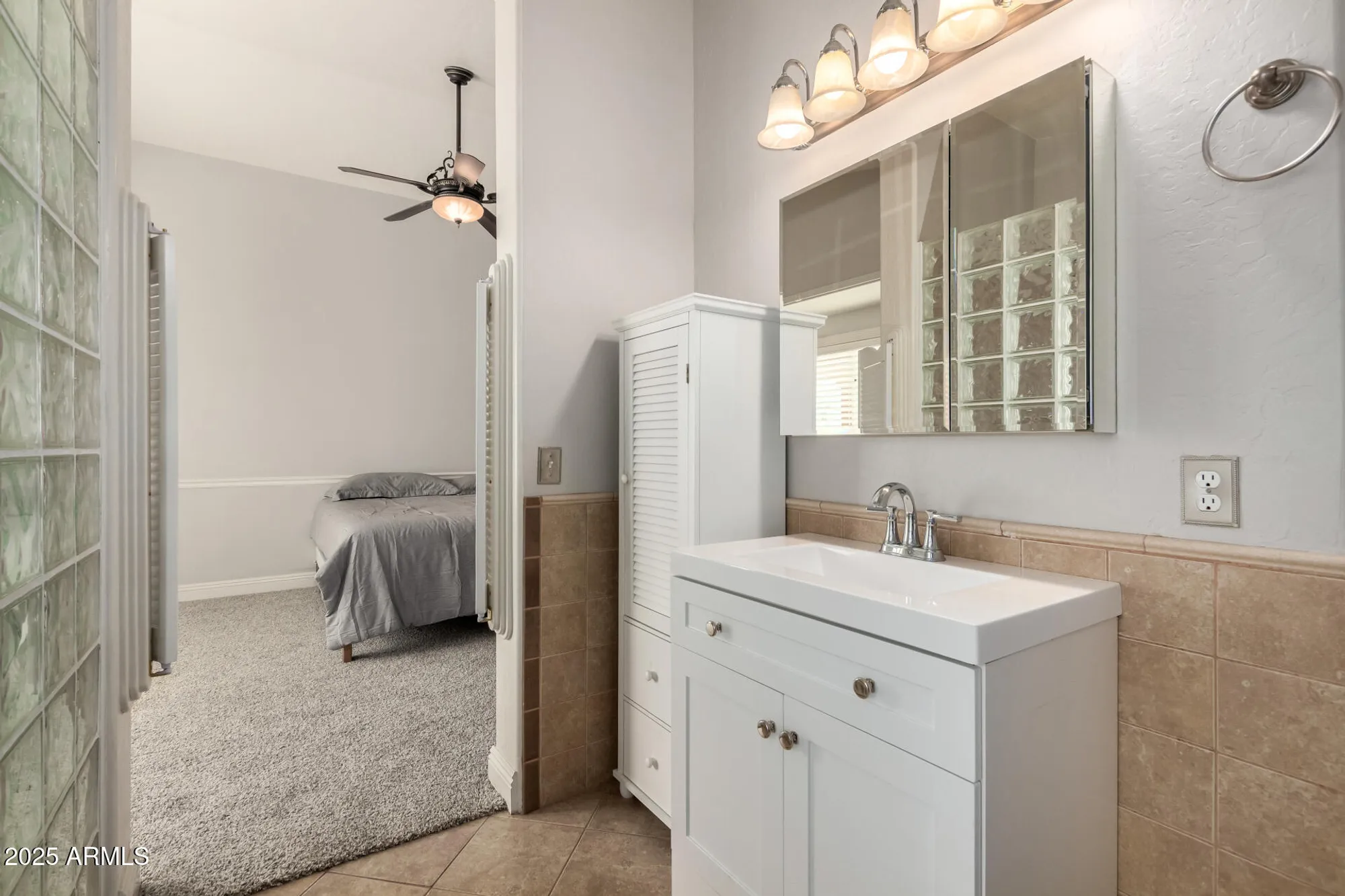 Property Slideshow image 16 of 39 | 12841 s 46th st, Phoenix, AZ, 85044