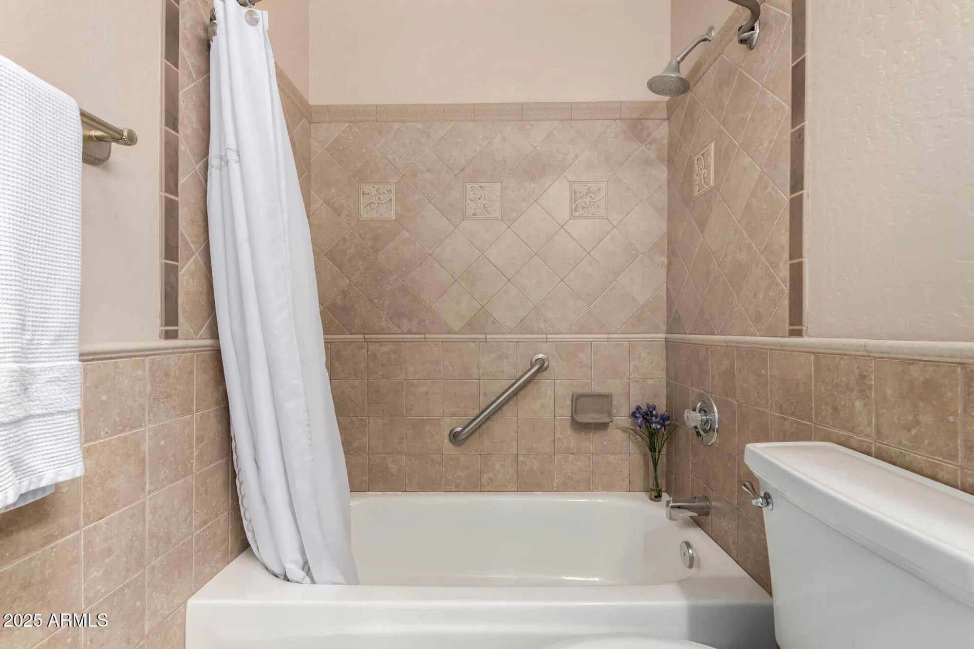 Property Slideshow image 24 of 39 | 12841 s 46th st, Phoenix, AZ, 85044
