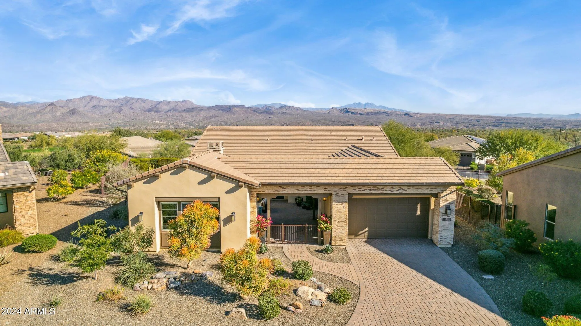 Property Slideshow image 1 of 75 | 17654 e blaze ln, Rio Verde, AZ, 85263