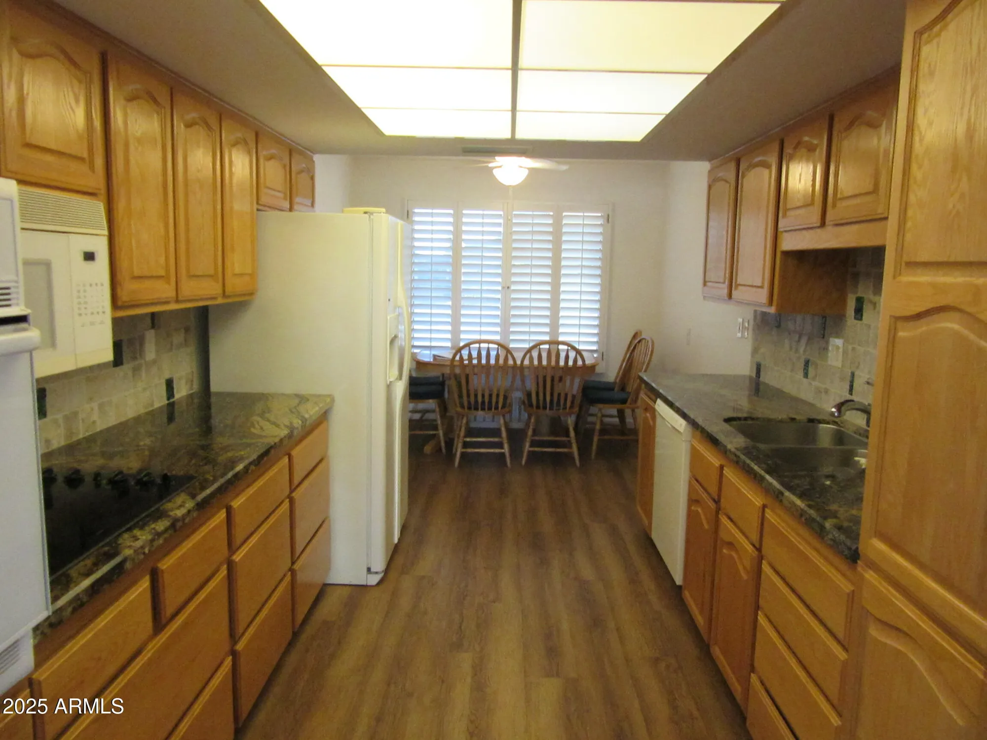 Property Slideshow image 17 of 28 | 9502 w pineridge dr, Sun City, AZ, 85351