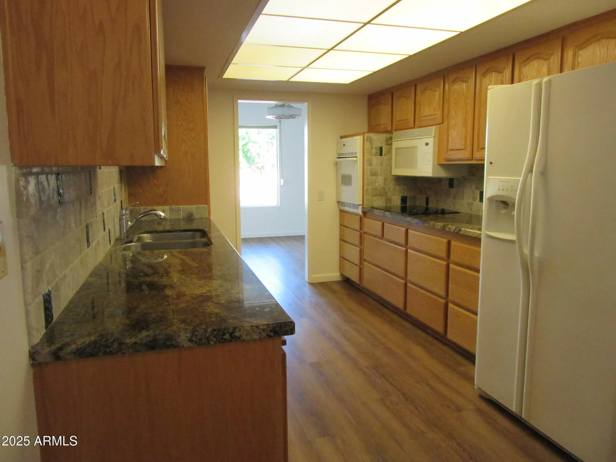 Property Slideshow image 19 of 28 | 9502 w pineridge dr, Sun City, AZ, 85351