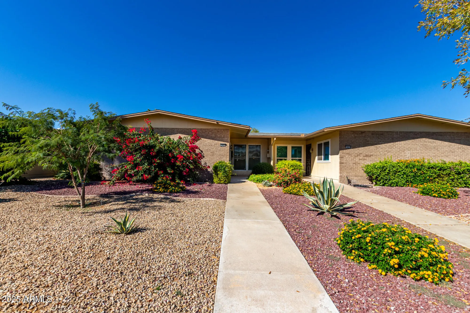 Property Slideshow image 31 of 32 | 10422 w ocotillo dr, Sun City, AZ, 85373