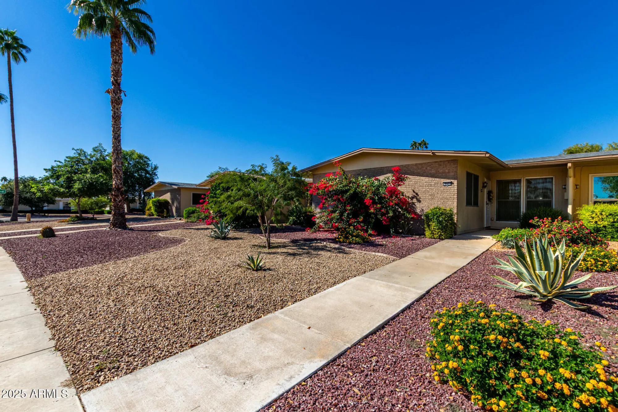 Property Slideshow image 32 of 32 | 10422 w ocotillo dr, Sun City, AZ, 85373