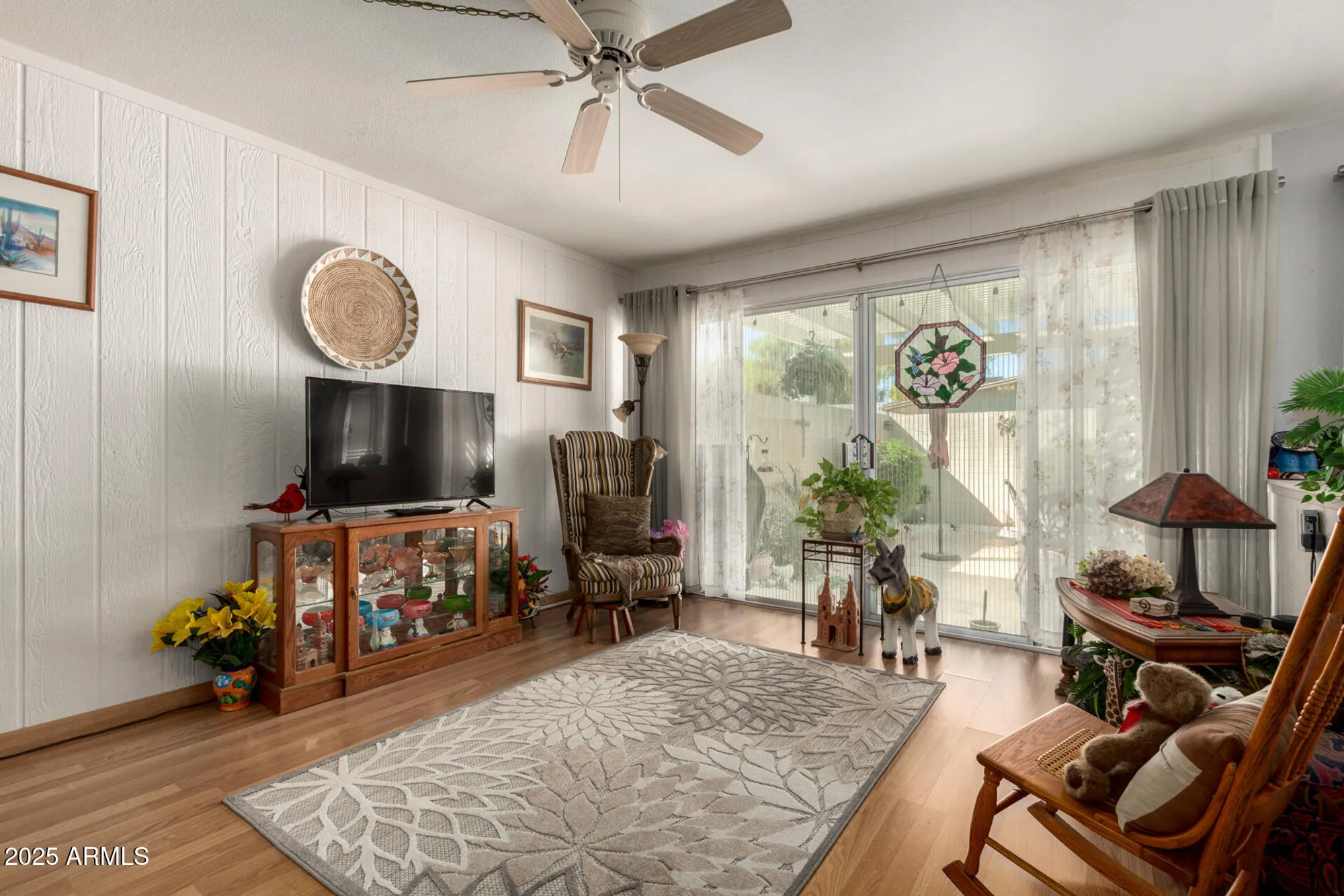 Property Slideshow image 9 of 32 | 10422 w ocotillo dr, Sun City, AZ, 85373