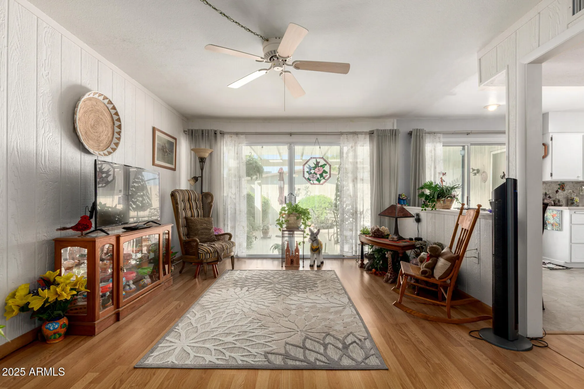 Property Slideshow image 10 of 32 | 10422 w ocotillo dr, Sun City, AZ, 85373