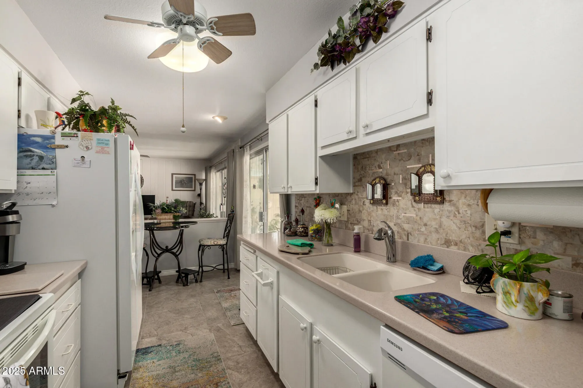 Property Slideshow image 15 of 32 | 10422 w ocotillo dr, Sun City, AZ, 85373