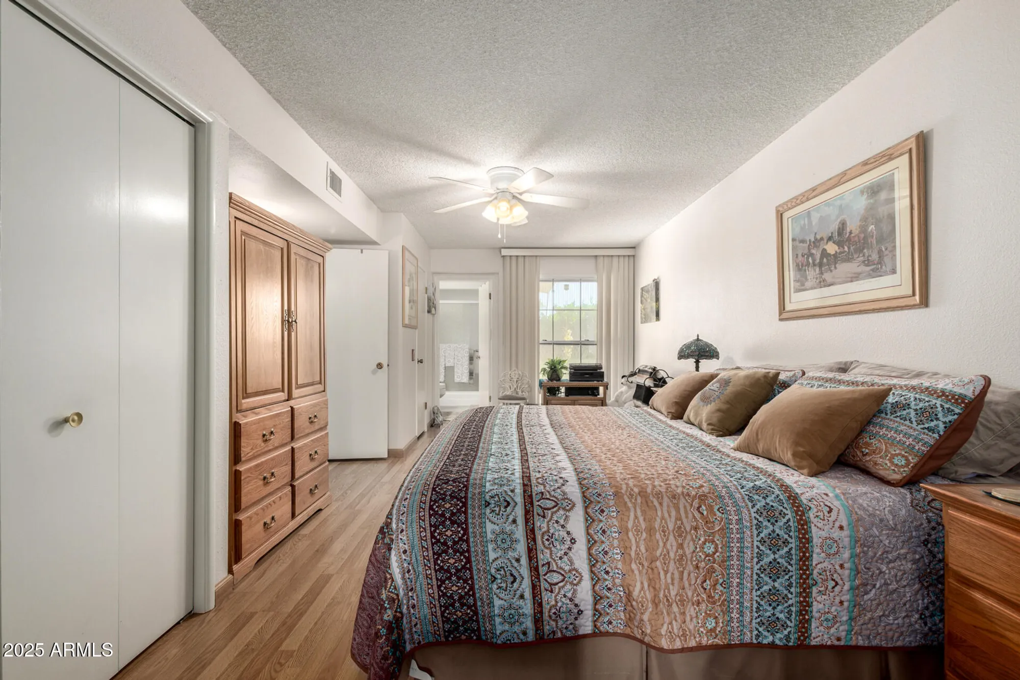 Property Slideshow image 19 of 32 | 10422 w ocotillo dr, Sun City, AZ, 85373