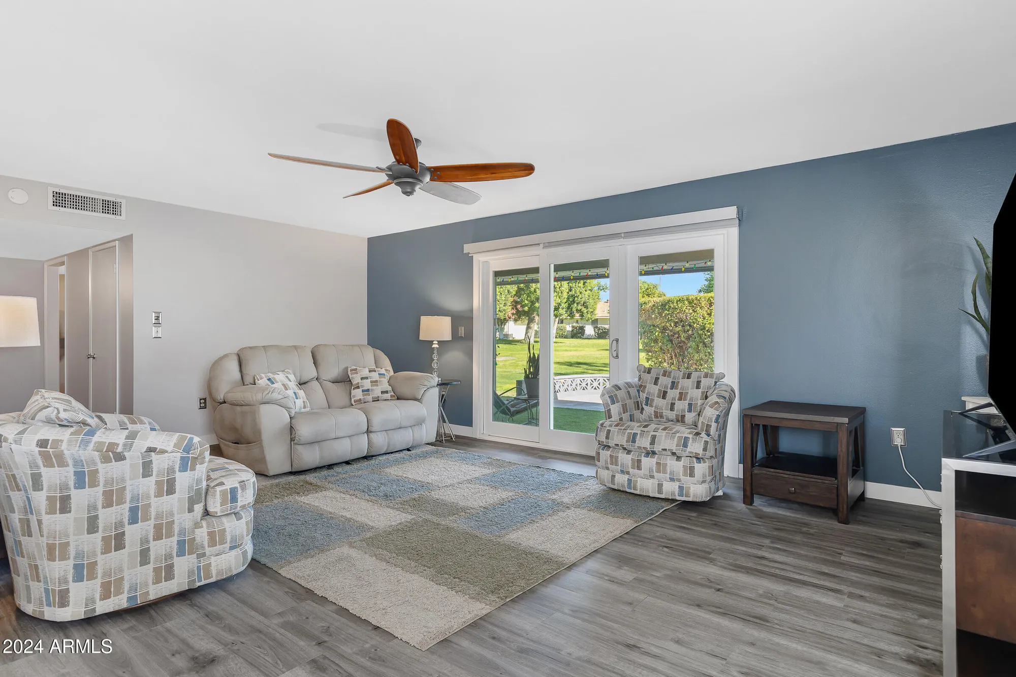 Property Slideshow image 21 of 39 | 10114 w candlewood dr, Sun City, AZ, 85351