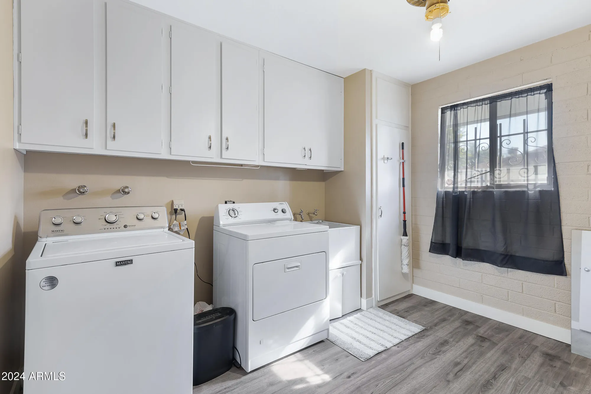 Property Slideshow image 11 of 39 | 10114 w candlewood dr, Sun City, AZ, 85351