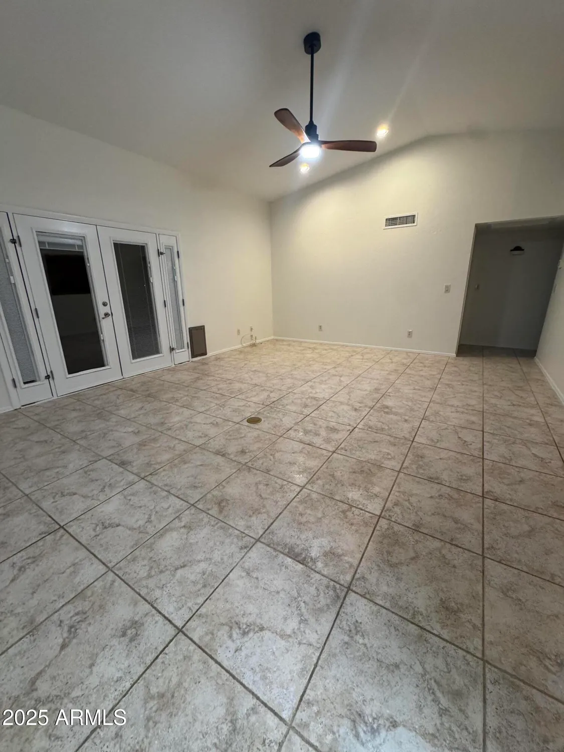 Property Slideshow image 14 of 46 | 9443 e lawndale pl, Sun Lakes, AZ, 85248