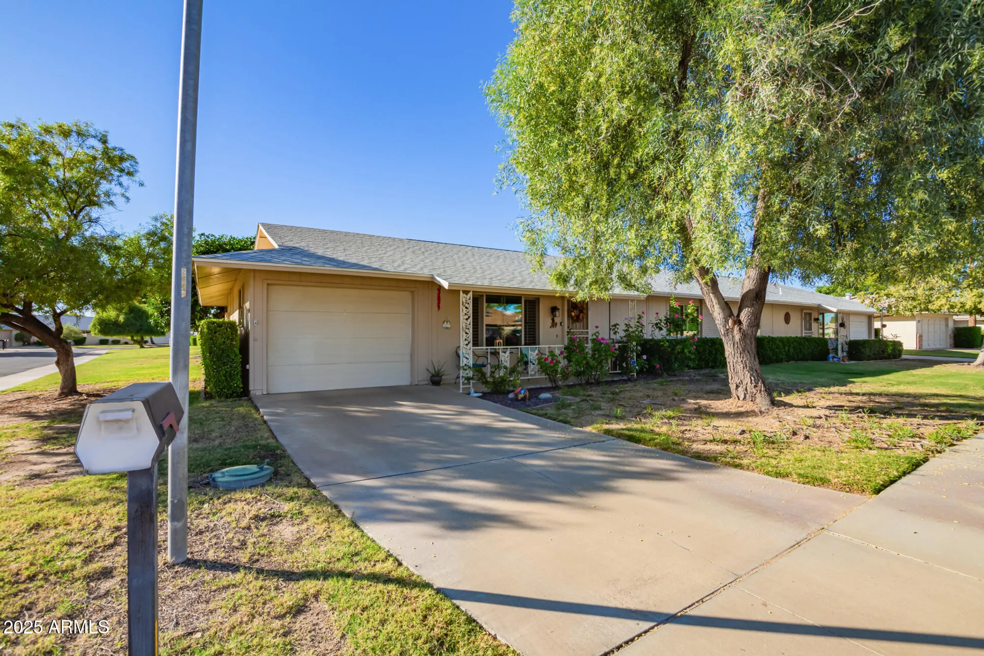 Property Slideshow image 7 of 56 | 18402 n conestoga dr, Sun City, AZ, 85373