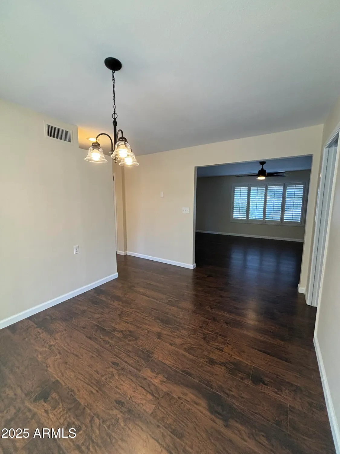 Property Slideshow image 7 of 30 | 619 n 67th pl, Mesa, AZ, 85205