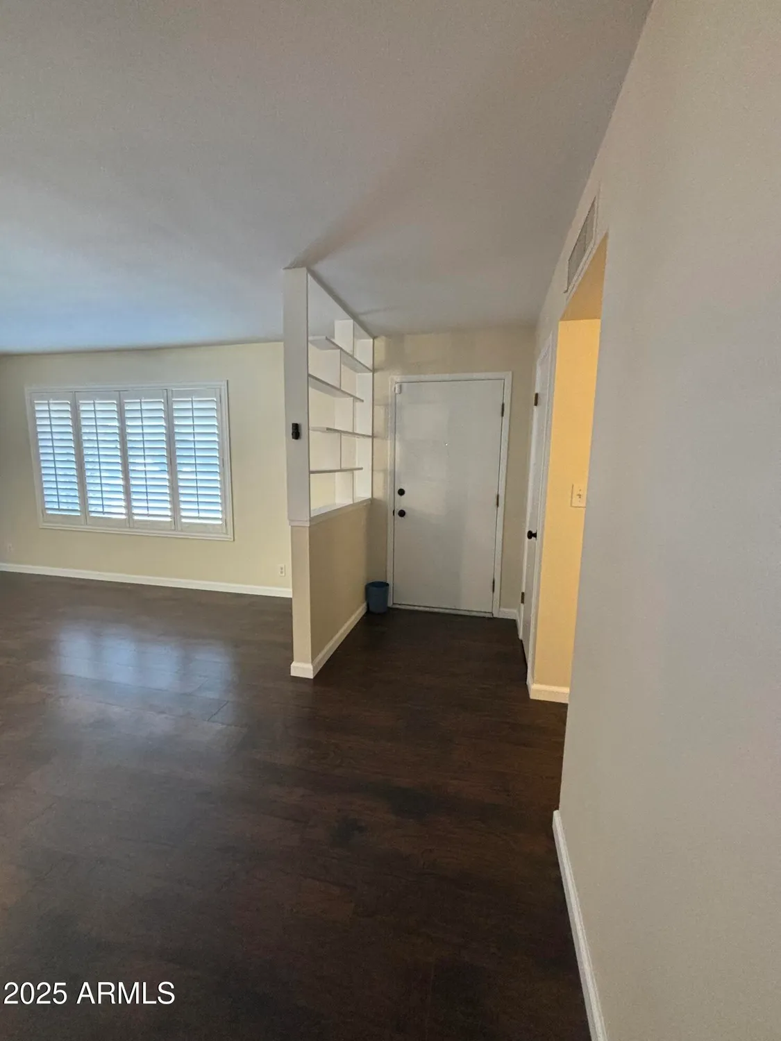 Property Slideshow image 2 of 30 | 619 n 67th pl, Mesa, AZ, 85205