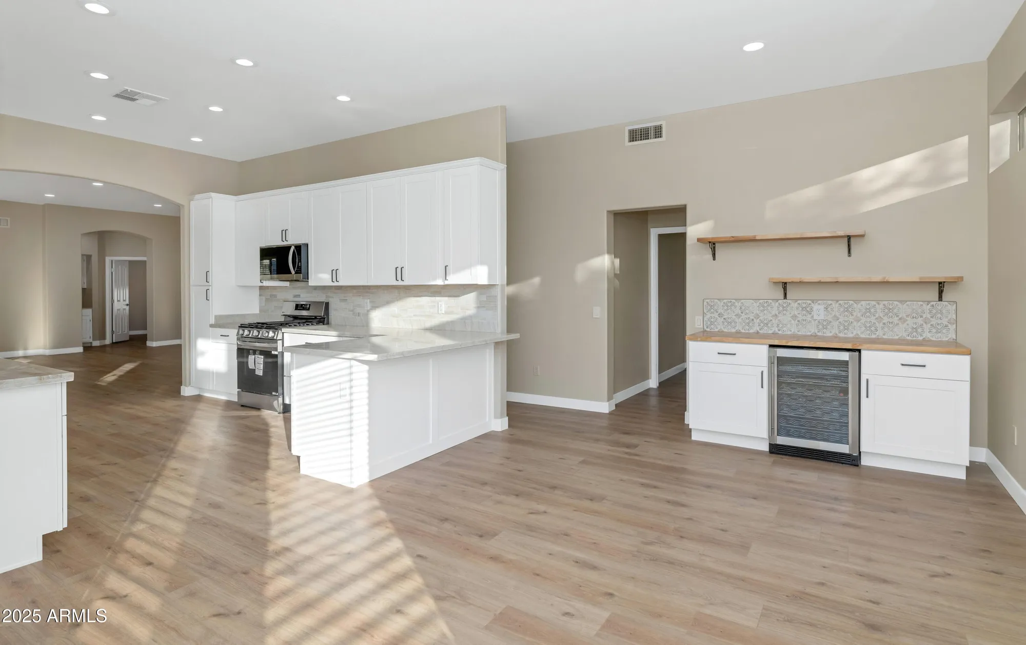 Property Slideshow image 17 of 44 | 22110 n lobo ln, Sun City West, AZ, 85375