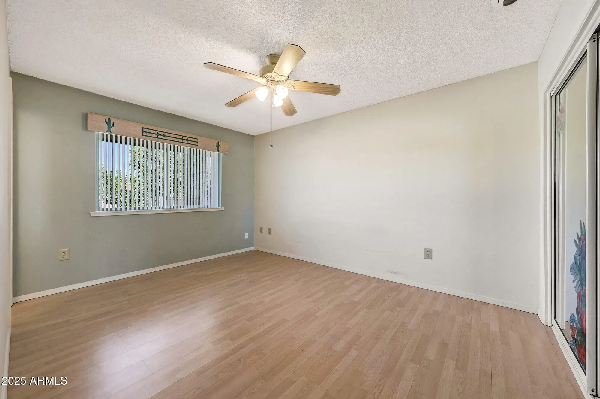 Property Slideshow image 23 of 53 | 10940 w white mountain rd, Sun City, AZ, 85351