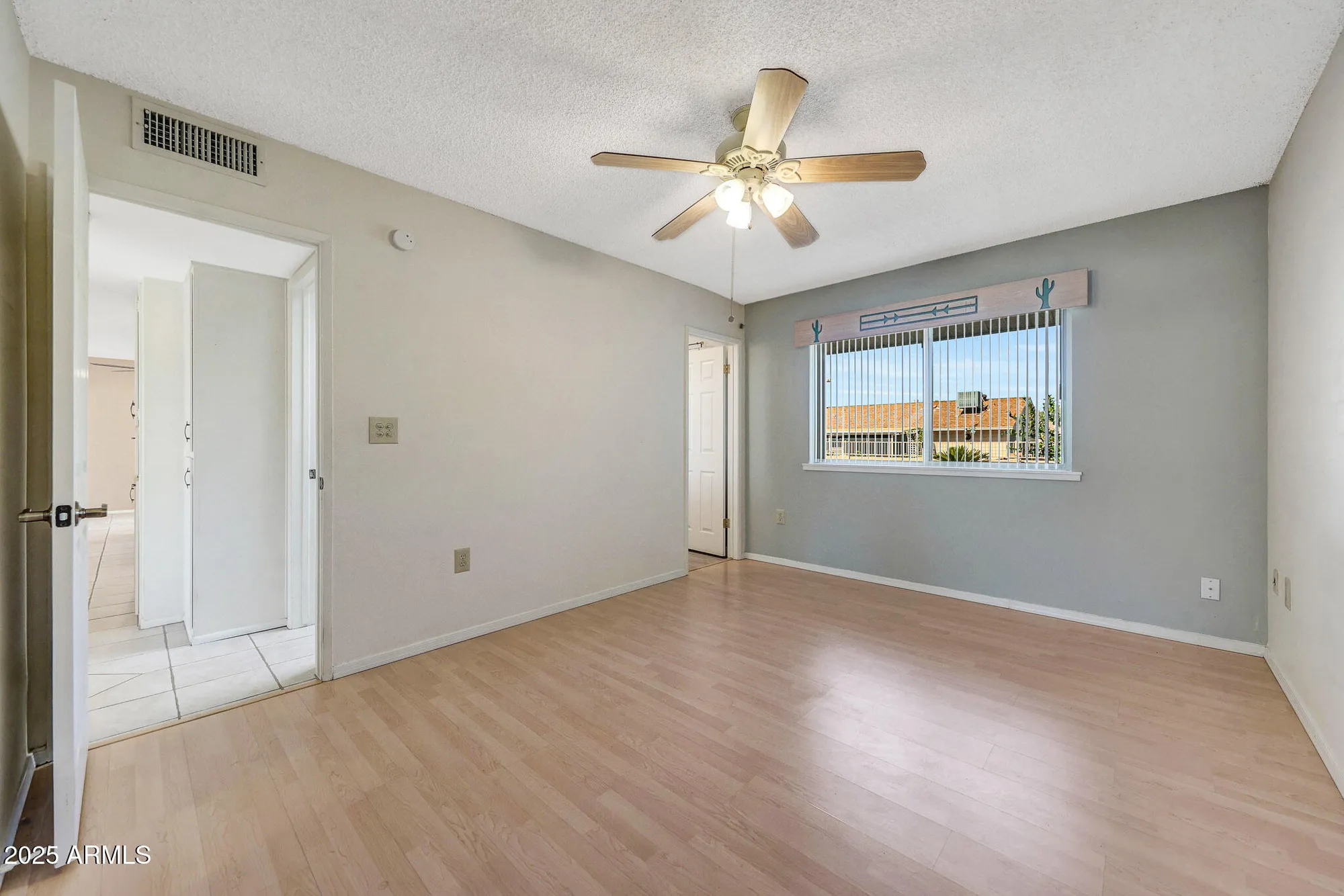 Property Slideshow image 25 of 53 | 10940 w white mountain rd, Sun City, AZ, 85351