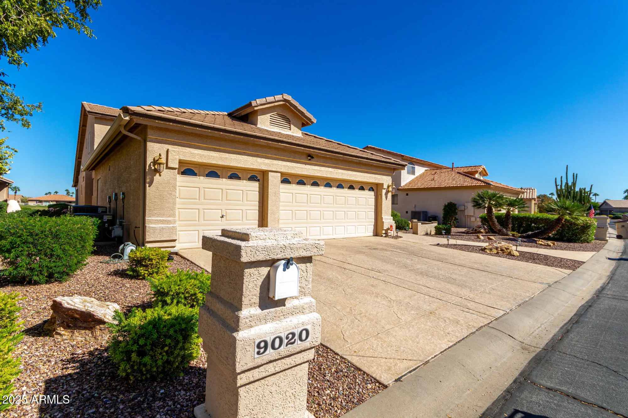 Property Slideshow image 3 of 54 | 9020 e cedar waxwing dr, Sun Lakes, AZ, 85248