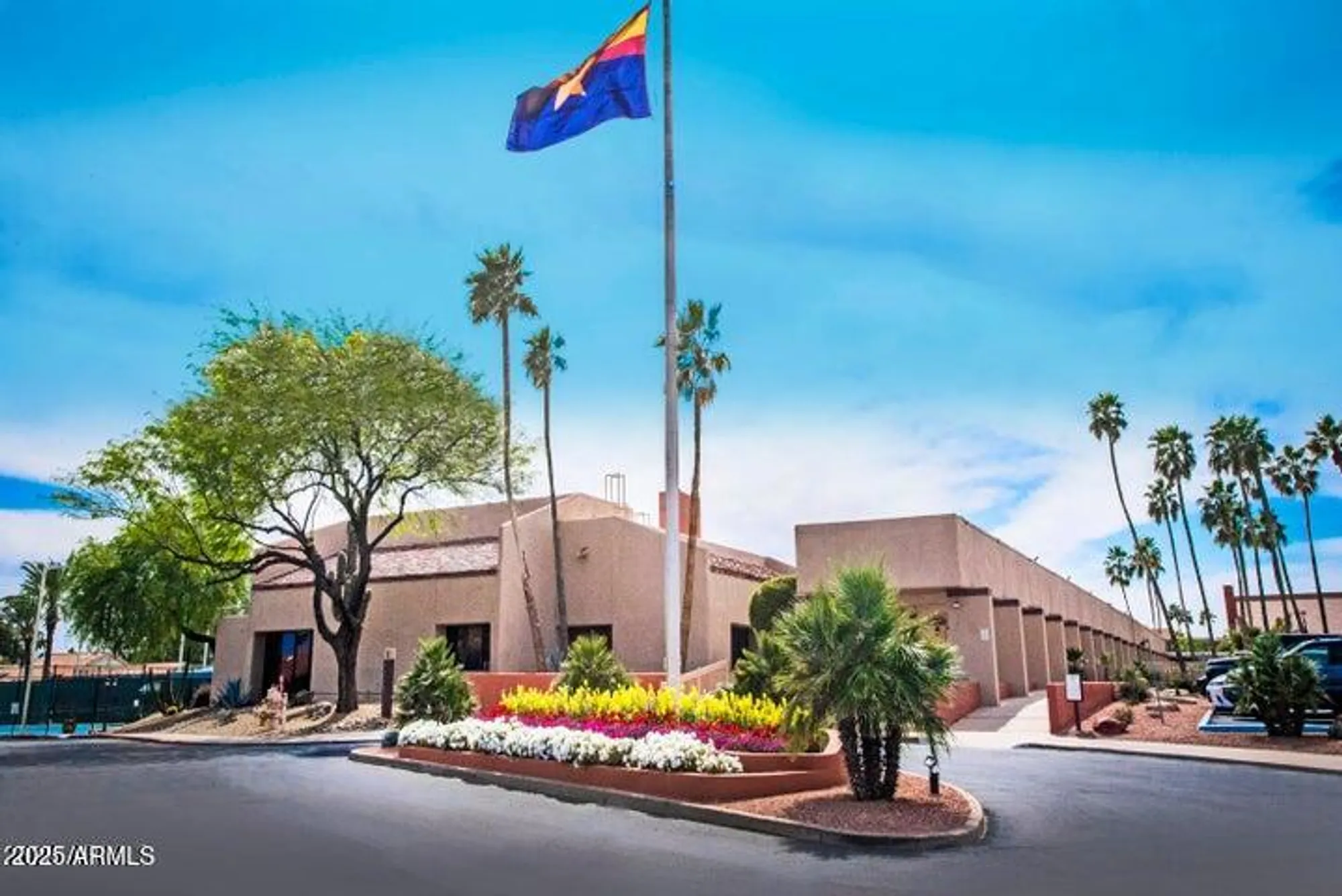 Property Slideshow image 54 of 61 | 26433 s lakemont dr, Sun Lakes, AZ, 85248