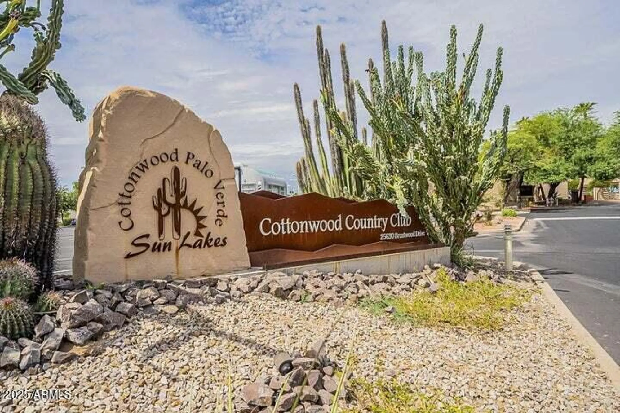 Property Slideshow image 51 of 61 | 26433 s lakemont dr, Sun Lakes, AZ, 85248