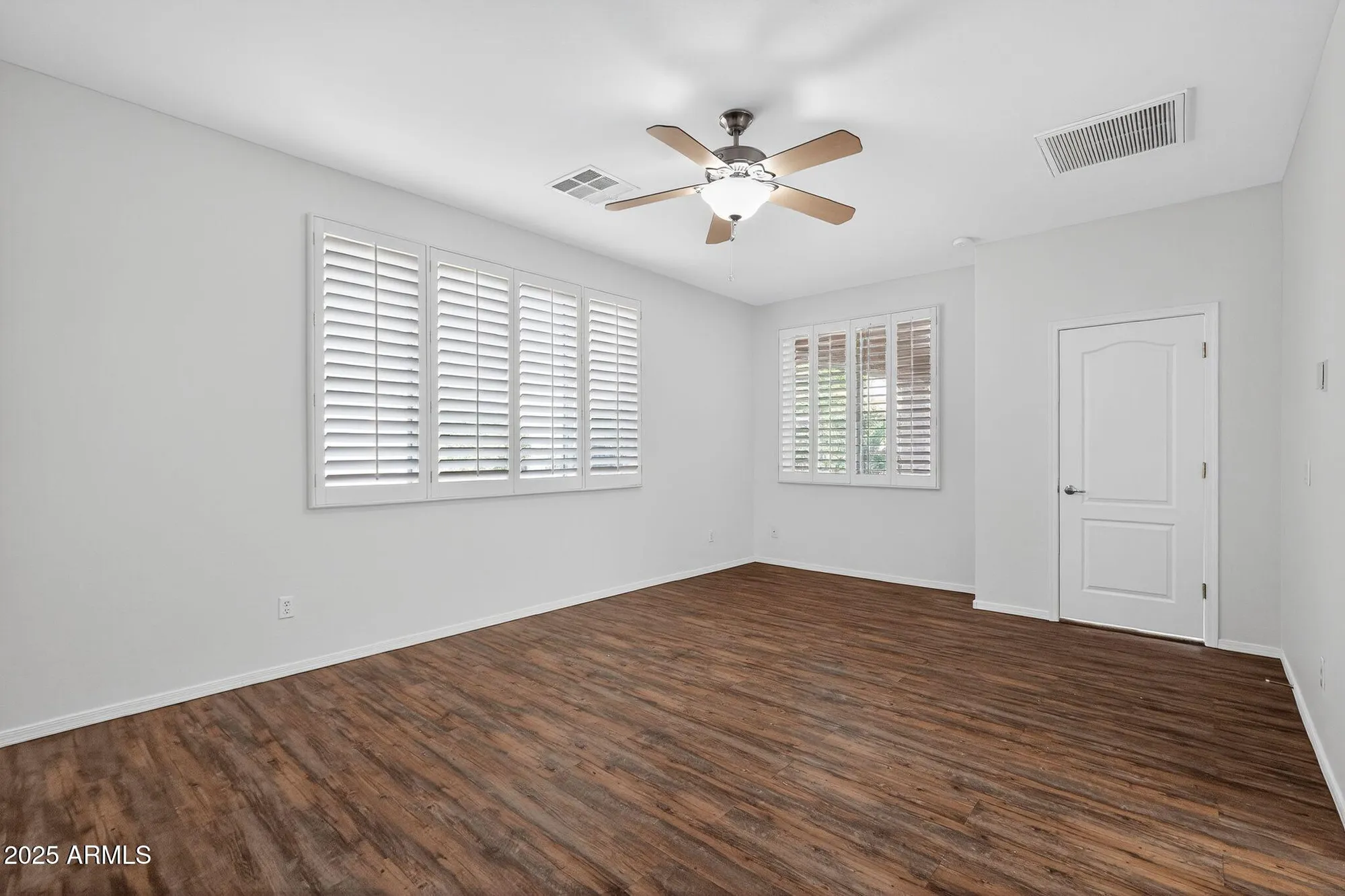 Property Slideshow image 11 of 26 | 22946 w desert bloom st, Buckeye, AZ, 85326