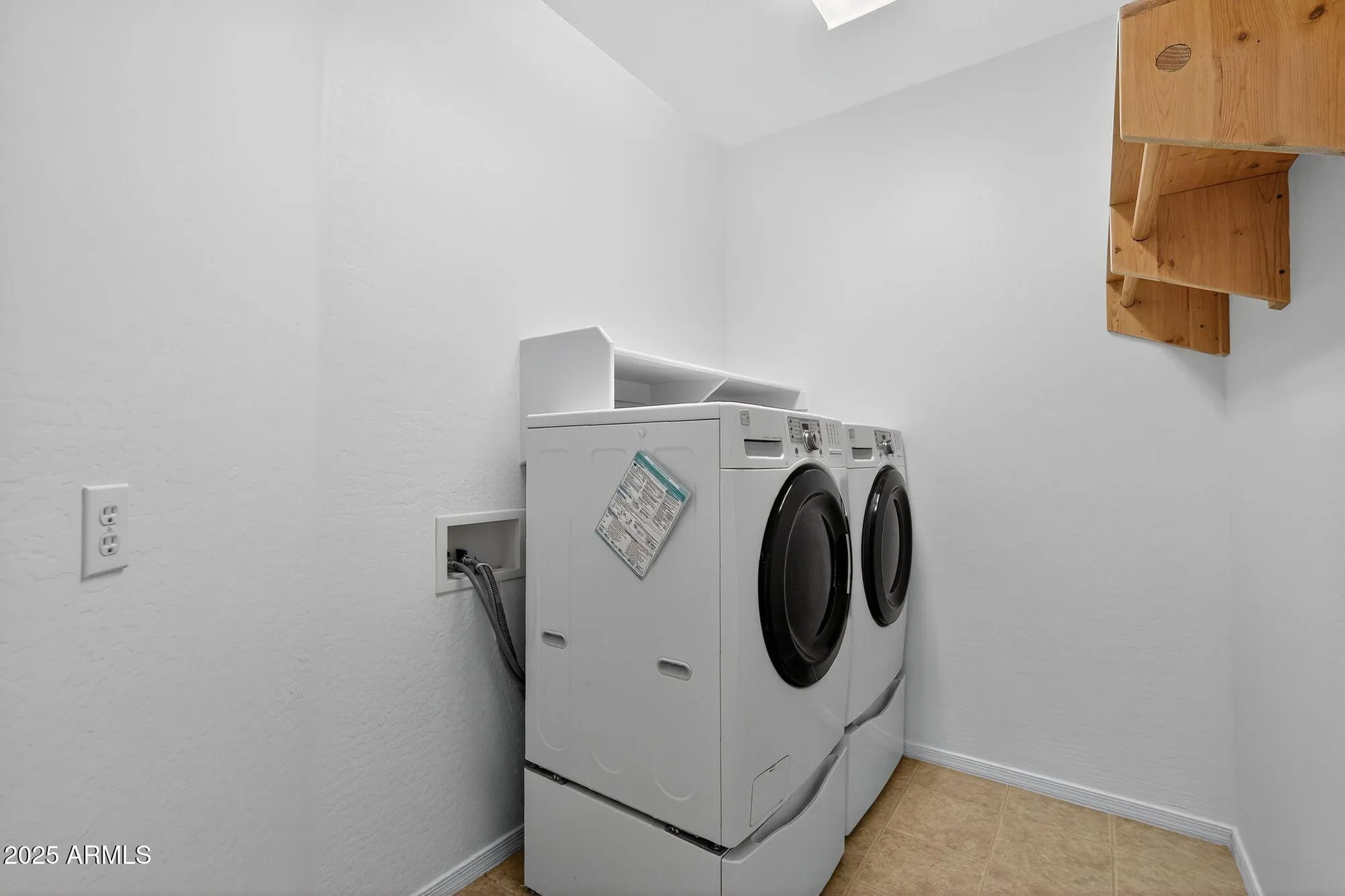 Property Slideshow image 24 of 26 | 22946 w desert bloom st, Buckeye, AZ, 85326