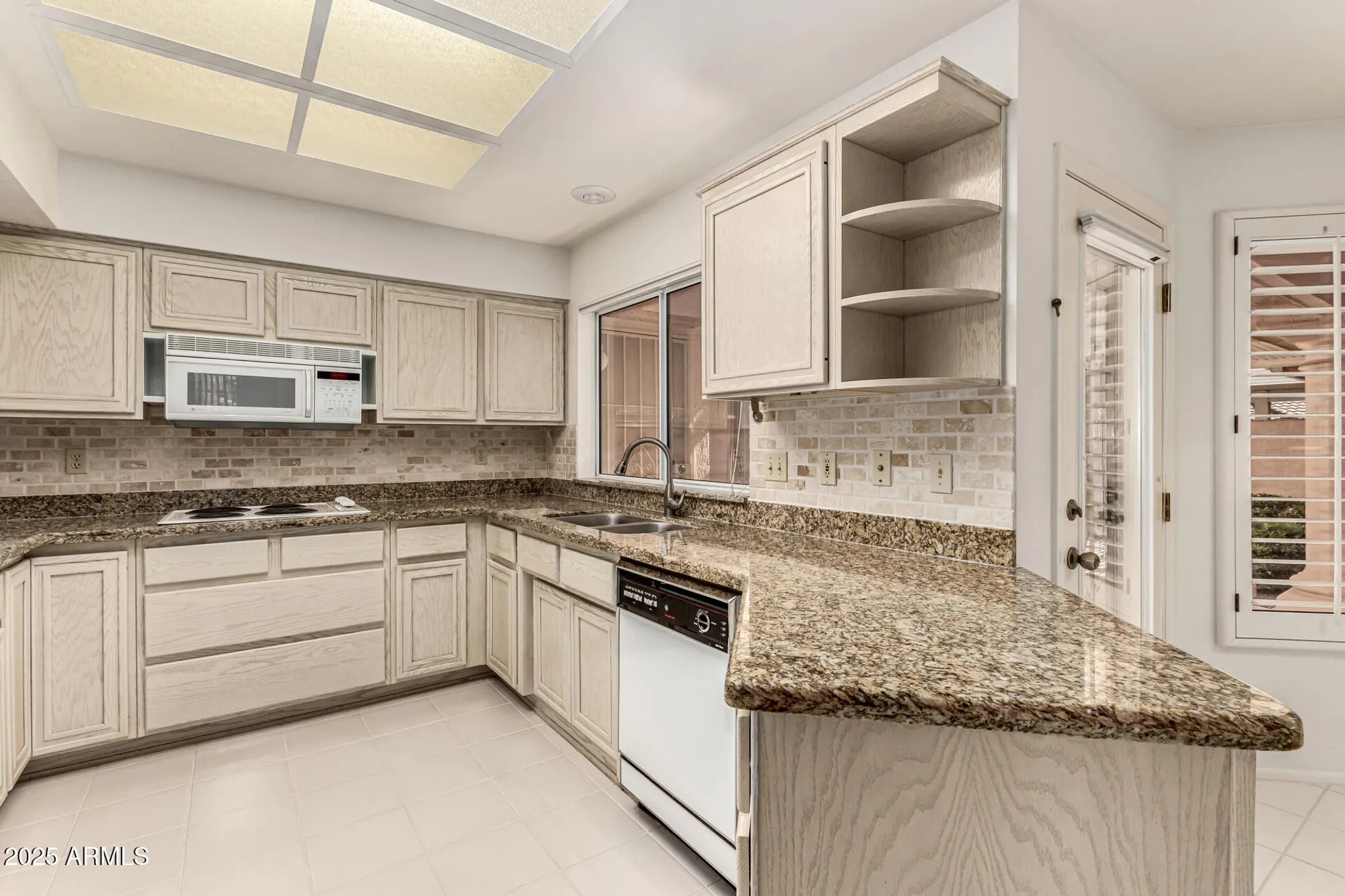 Property Slideshow image 6 of 37 | 21602 n 149th dr, Sun City West, AZ, 85375