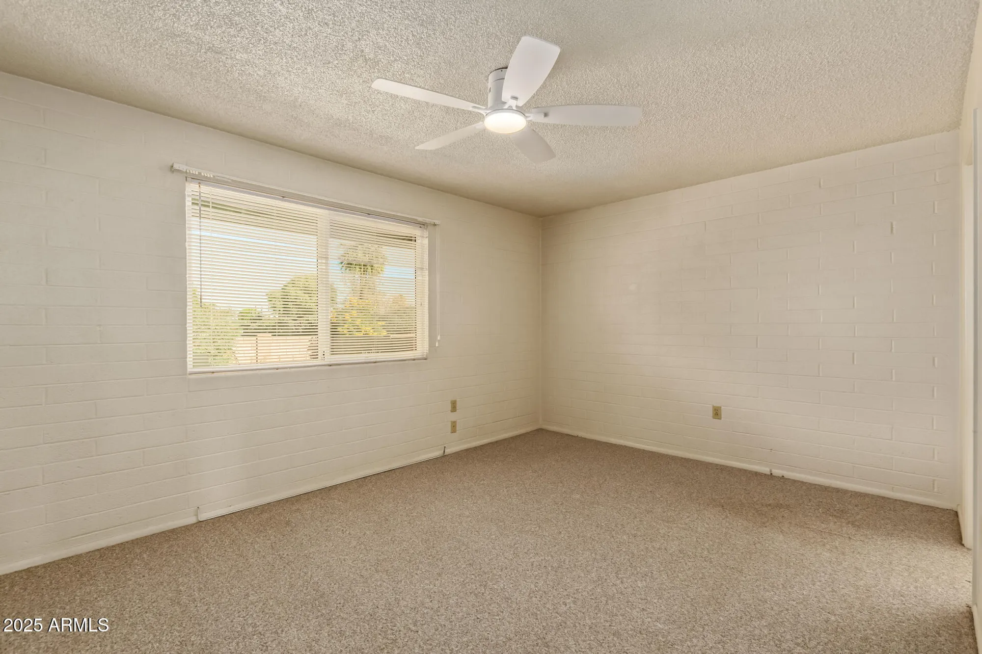 Property Slideshow image 16 of 33 | 10034 w concord ave, Sun City, AZ, 85351