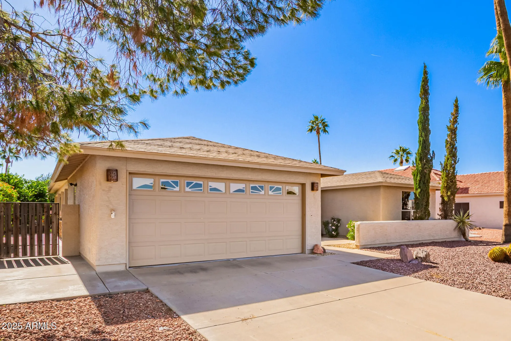 Property Slideshow image 3 of 53 | 10413 e silvertree dr, Sun Lakes, AZ, 85248