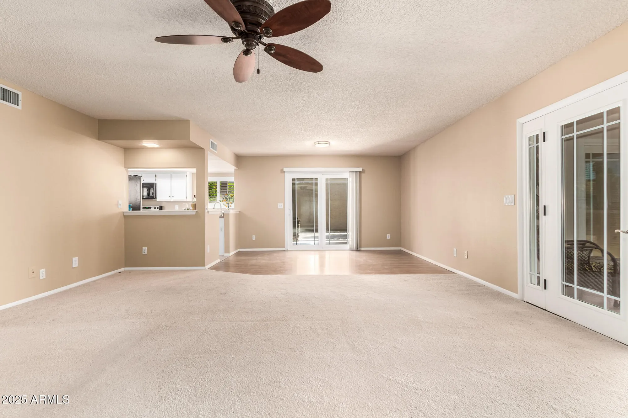 Property Slideshow image 12 of 53 | 10413 e silvertree dr, Sun Lakes, AZ, 85248