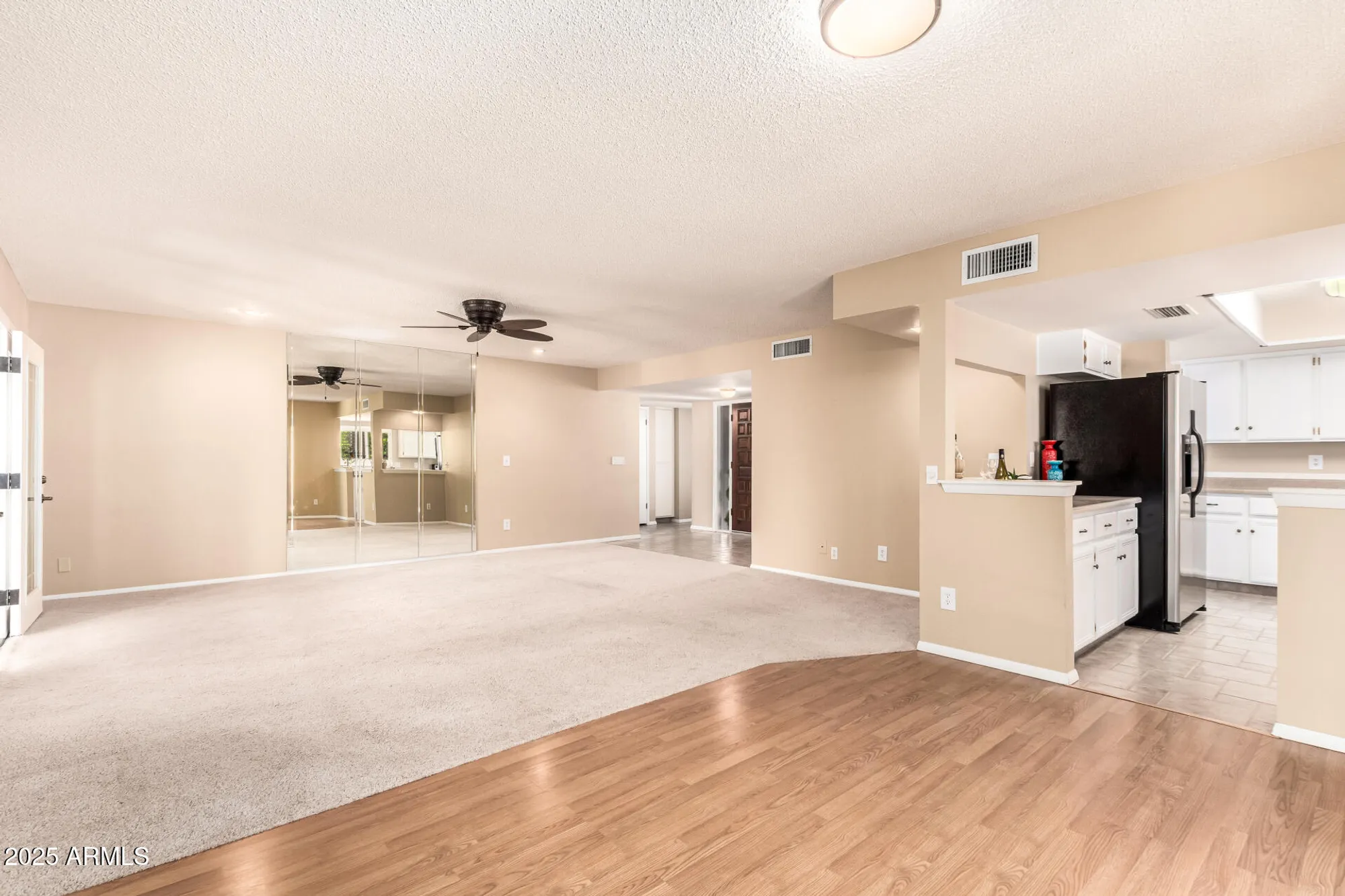 Property Slideshow image 7 of 53 | 10413 e silvertree dr, Sun Lakes, AZ, 85248