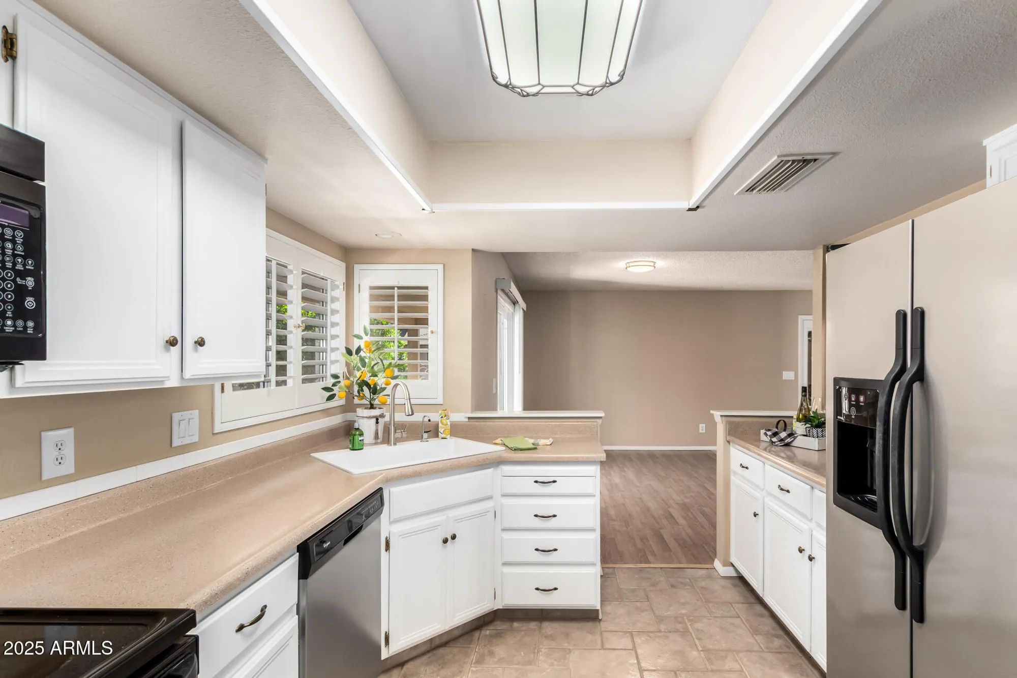 Property Slideshow image 22 of 53 | 10413 e silvertree dr, Sun Lakes, AZ, 85248