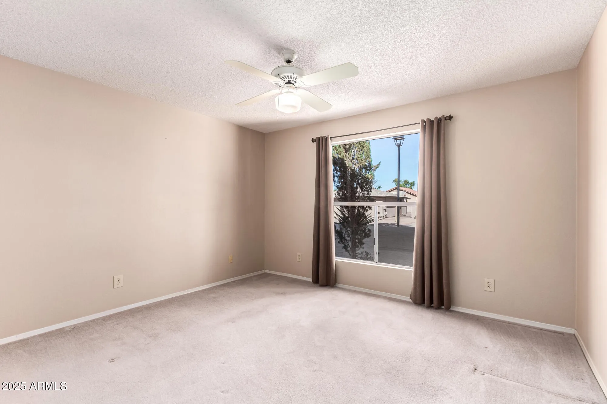 Property Slideshow image 32 of 53 | 10413 e silvertree dr, Sun Lakes, AZ, 85248