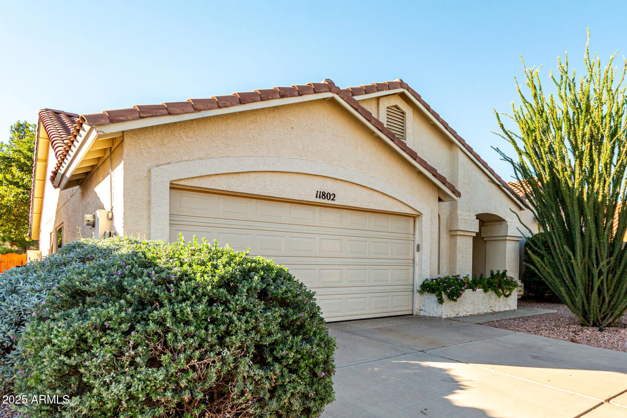 Property Slideshow image 4 of 45 | 11802 s 46th st, Phoenix, AZ, 85044